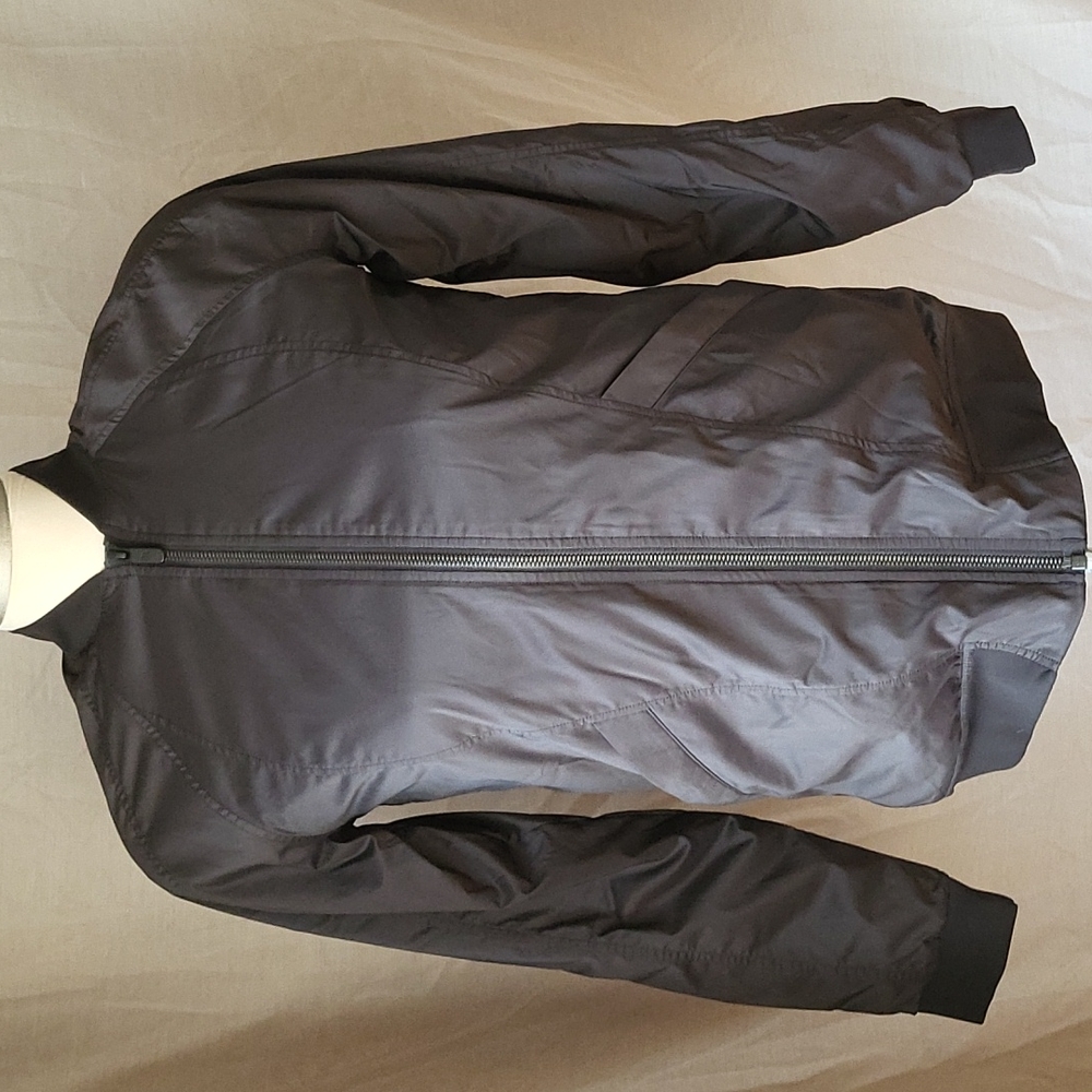 Lululemon Bomber Jacket Size 2 Black - like new!